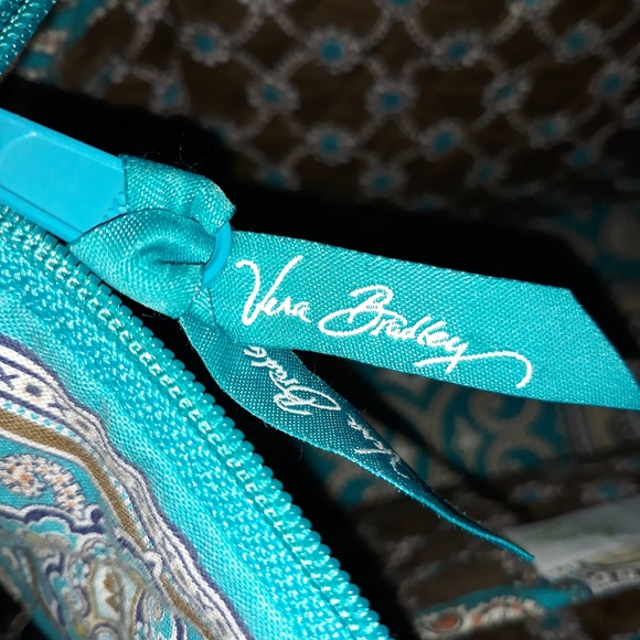 Vera Bradley cotton carryall. - Picture 3 of 13